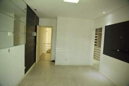 Casa à venda com 167m², 2 quartos e 4 vagas