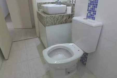 Casa à venda com 167m², 2 quartos e 4 vagas