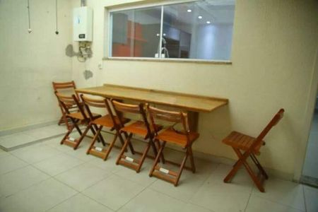 Casa à venda com 167m², 2 quartos e 4 vagas