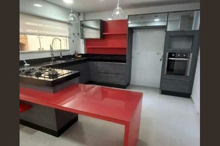 Casa à venda com 167m², 2 quartos e 4 vagas