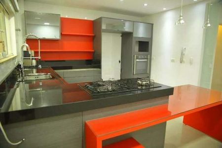 Casa à venda com 167m², 2 quartos e 4 vagas