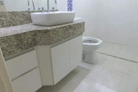 Casa à venda com 167m², 2 quartos e 4 vagas