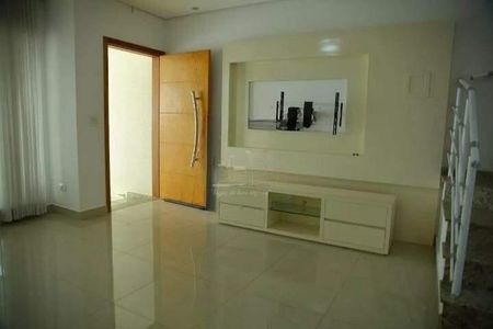 Casa à venda com 167m², 2 quartos e 4 vagas