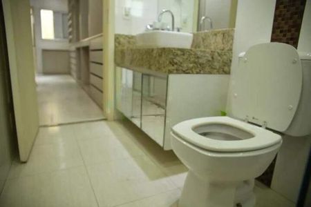 Casa à venda com 167m², 2 quartos e 4 vagas