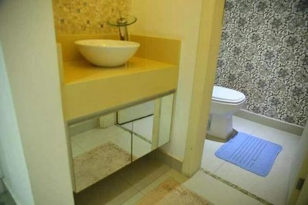 Casa à venda com 167m², 2 quartos e 4 vagas