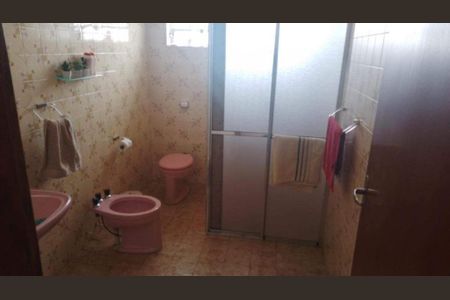 Casa à venda com 137m², 2 quartos e 2 vagas