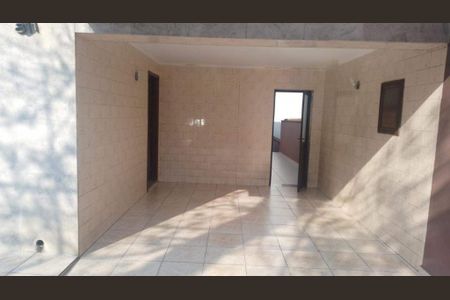 Casa à venda com 137m², 2 quartos e 2 vagas