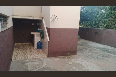 Casa à venda com 137m², 2 quartos e 2 vagas