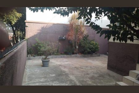 Casa à venda com 137m², 2 quartos e 2 vagas