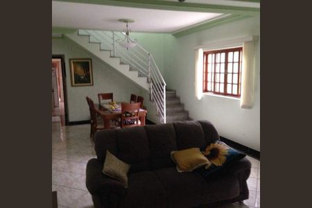 Casa à venda com 300m², 3 quartos e 2 vagas