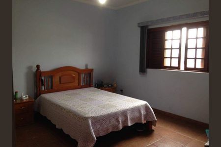 Casa à venda com 300m², 3 quartos e 2 vagas