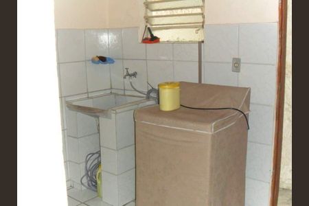 Casa à venda com 80m², 2 quartos e sem vaga