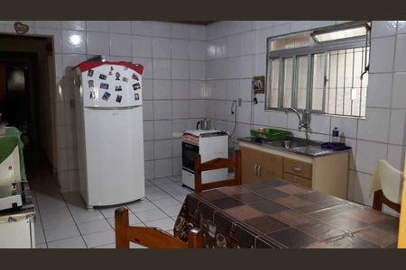 Casa à venda com 80m², 2 quartos e sem vaga