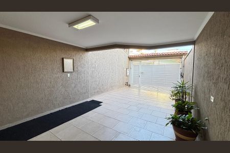 Casa à venda com 181m², 3 quartos e 4 vagasGaragem