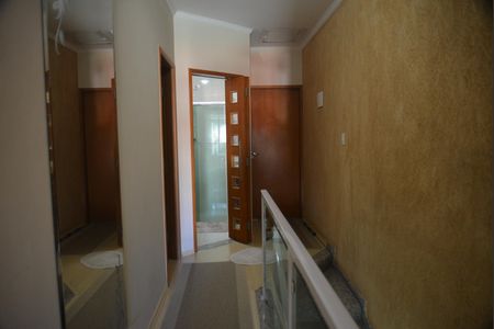 Casa à venda com 181m², 3 quartos e 4 vagasCorredor