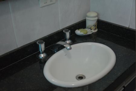 Casa à venda com 181m², 3 quartos e 4 vagasBanheiro da Suíte 1