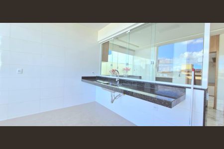 Casa à venda com 450m², 4 quartos e 4 vagas Casa à venda com 450m², 4 quartos e 4 vagasCozinha