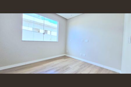 Casa à venda com 450m², 4 quartos e 4 vagas Casa à venda com 450m², 4 quartos e 4 vagasQuarto 1