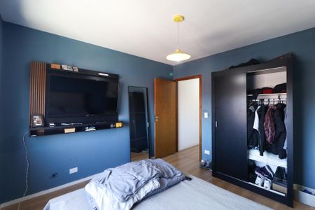 Casa à venda com 220m², 3 quartos e 2 vagasSuíte 1