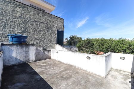 Casa à venda com 220m², 3 quartos e 2 vagasTerraço 3