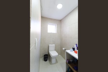 Casa à venda com 220m², 3 quartos e 2 vagasBanheiro Suíte 1