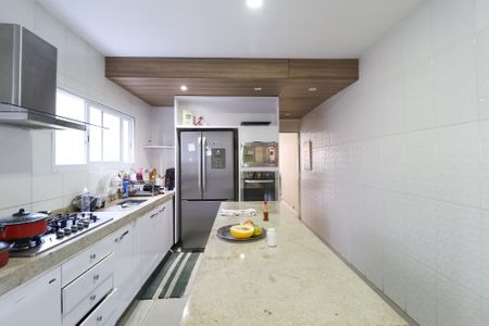 Casa à venda com 220m², 3 quartos e 2 vagasCozinha