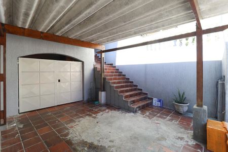 Casa à venda com 220m², 3 quartos e 2 vagasGaragem