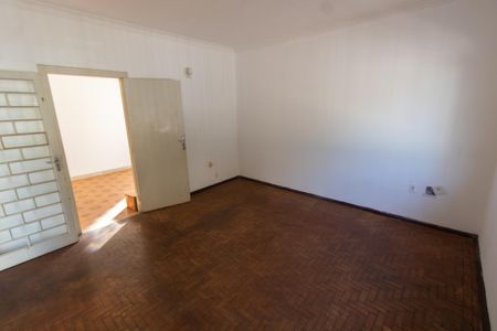 Casa à venda com 170m², 3 quartos e 4 vagasSala