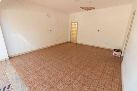 Casa à venda com 170m², 3 quartos e 4 vagasÁrea Externo