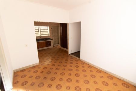 Casa à venda com 170m², 3 quartos e 4 vagasCopa