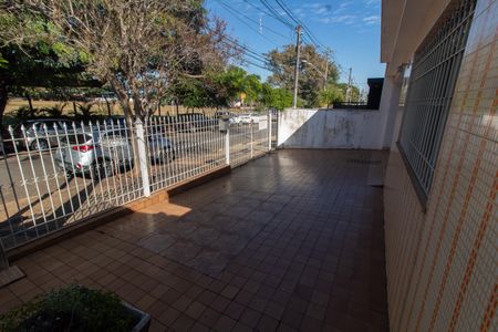 Casa à venda com 170m², 3 quartos e 4 vagasÁrea Externo