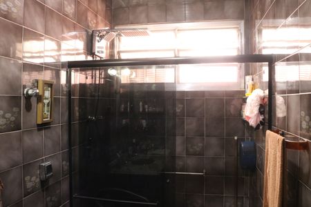 Casa à venda com 179m², 2 quartos e 2 vagasBanheiro