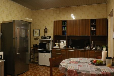 Casa à venda com 179m², 2 quartos e 2 vagasCozinha