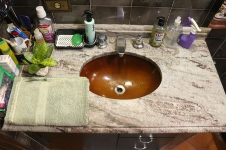 Casa à venda com 179m², 2 quartos e 2 vagasBanheiro