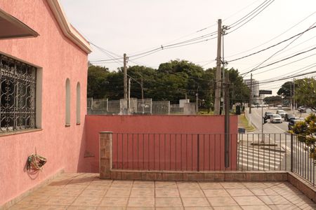 Casa à venda com 179m², 2 quartos e 2 vagasTerraço