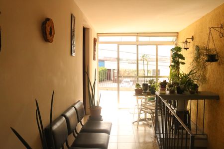 Casa à venda com 179m², 2 quartos e 2 vagasHall de entrada