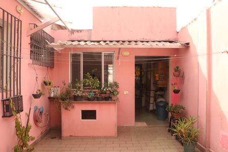 Casa à venda com 179m², 2 quartos e 2 vagasQuintal