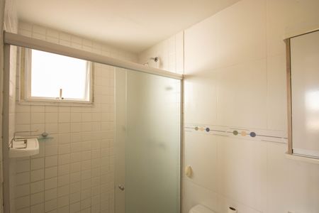 Apartamento à venda com 62m², 3 quartos e 1 vaga Apartamento à venda com 62m², 3 quartos e 1 vagaBanheiro da Suíte