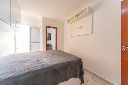Apartamento à venda com 120m², 2 quartos e 2 vagas Apartamento à venda com 120m², 2 quartos e 2 vagasSuíte