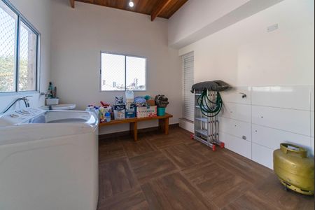 Apartamento à venda com 120m², 2 quartos e 2 vagas Apartamento à venda com 120m², 2 quartos e 2 vagasÁrea de Serviço