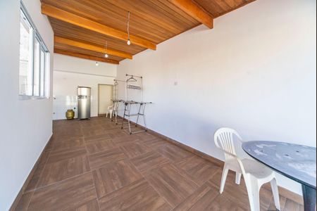 Apartamento à venda com 120m², 2 quartos e 2 vagas Apartamento à venda com 120m², 2 quartos e 2 vagasCobertura