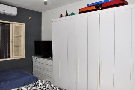 Casa à venda com 120m², 3 quartos e 3 vagas Casa à venda com 120m², 3 quartos e 3 vagasQuarto 02