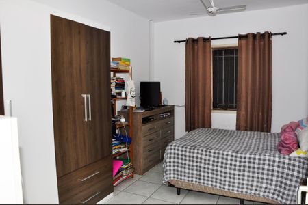 Casa à venda com 120m², 3 quartos e 3 vagas Casa à venda com 120m², 3 quartos e 3 vagasQuarto 01