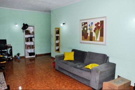 Casa à venda com 120m², 3 quartos e 3 vagas Casa à venda com 120m², 3 quartos e 3 vagasSala