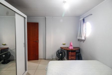 Apartamento para alugar com 220m², 4 quartos e 2 vagasQuarto 