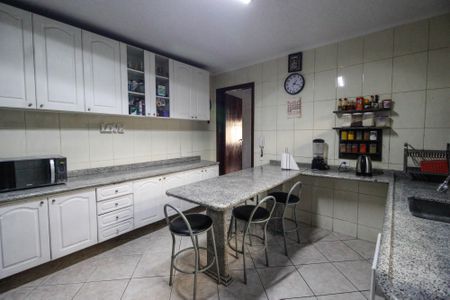Apartamento para alugar com 220m², 4 quartos e 2 vagasCozinha