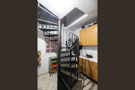 Apartamento para alugar com 220m², 4 quartos e 2 vagasEscada