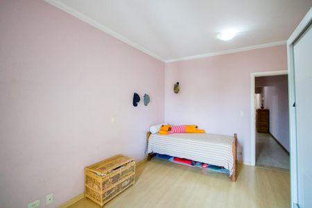 Casa à venda com 400m², 4 quartos e 6 vagasSuíte 2