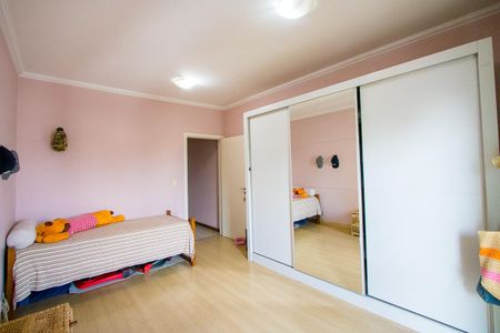 Casa à venda com 400m², 4 quartos e 6 vagasSuíte 2