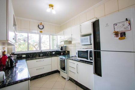 Casa à venda com 400m², 4 quartos e 6 vagasCozinha